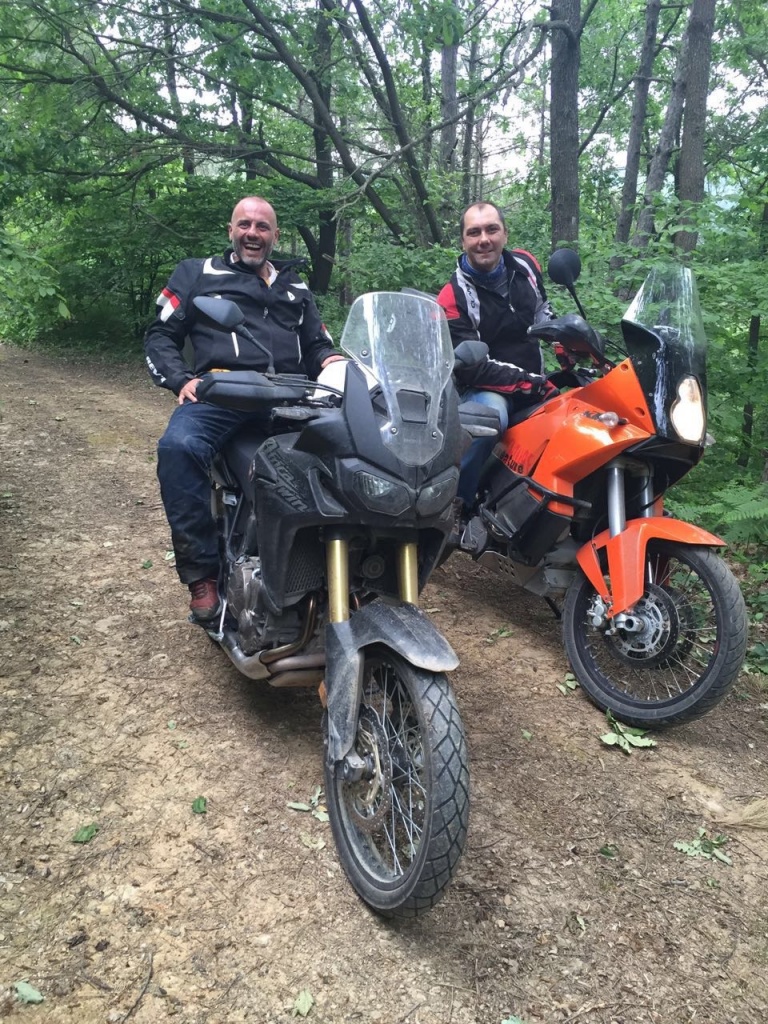 Africa Twin mi KTM mi?